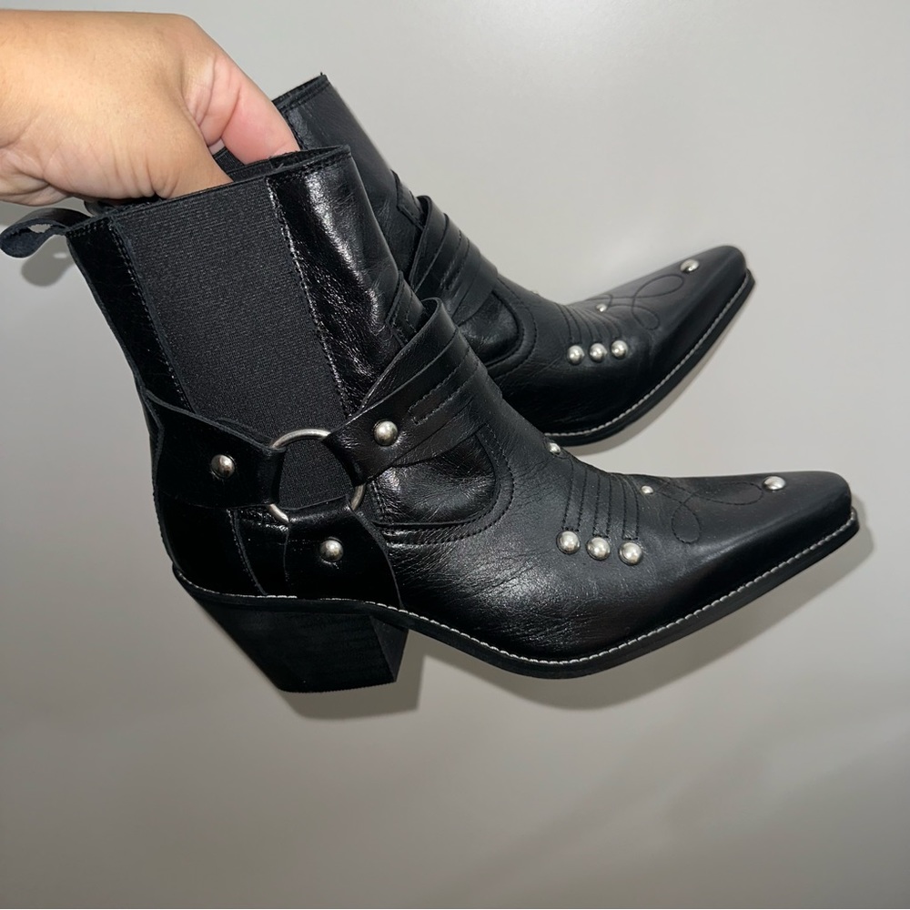 Topshop Black Western Chelsea Ankle Boots with Stud Detail
